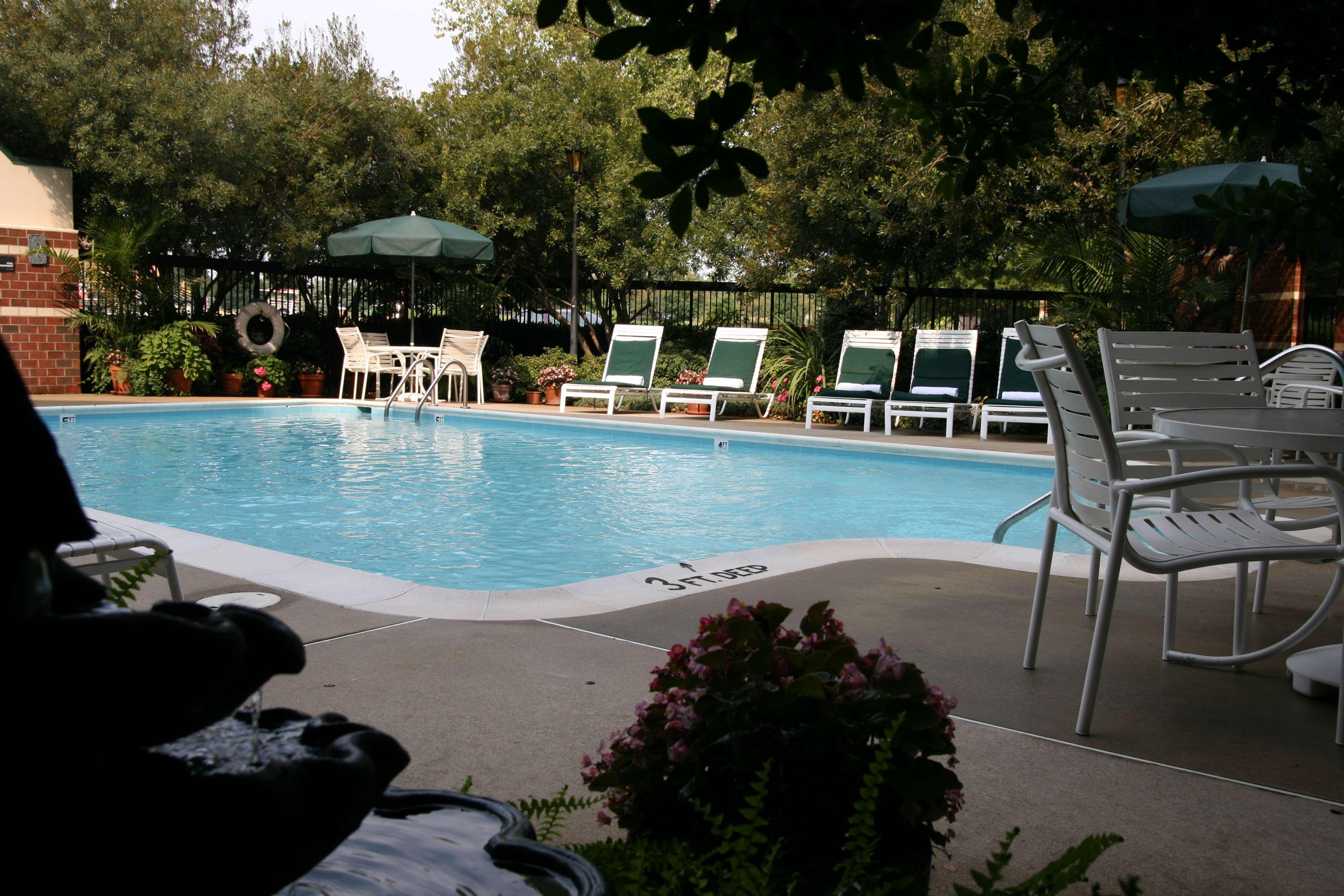แฮมป์ตัน อินน์ ริชมอนด์ เวสต์ Broad Meadows ภายนอก รูปภาพ